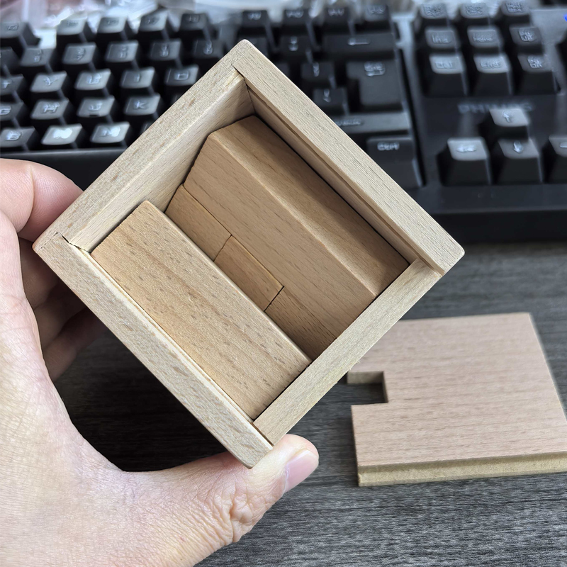 Magiczne IQ - Układanka z blok – Woodworking Jigsaw recenzja i cena